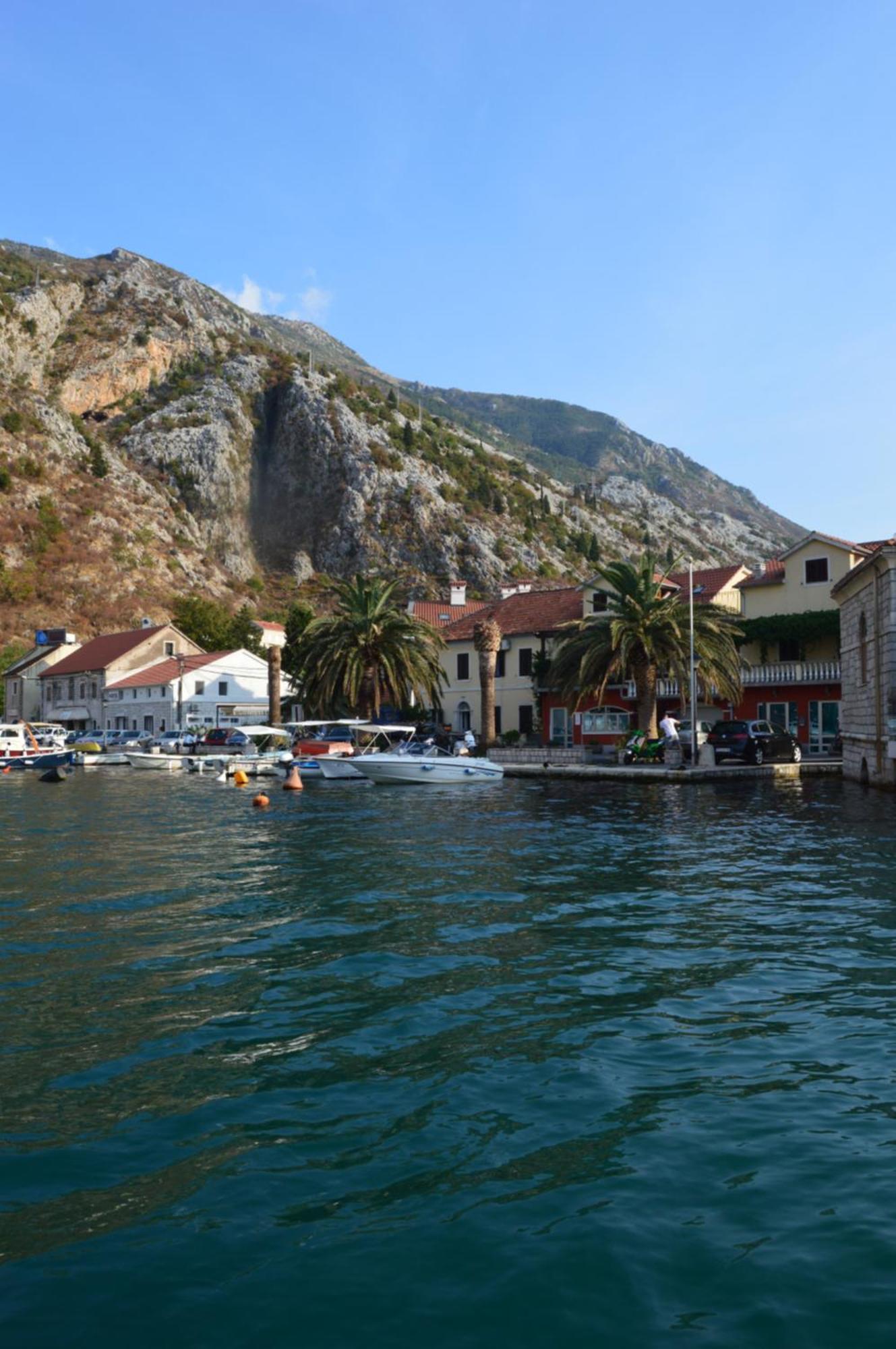 Apartments Qualitas Kotor Exterior photo
