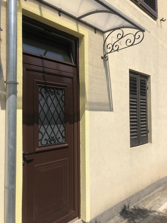 Apartments Qualitas Kotor Exterior photo